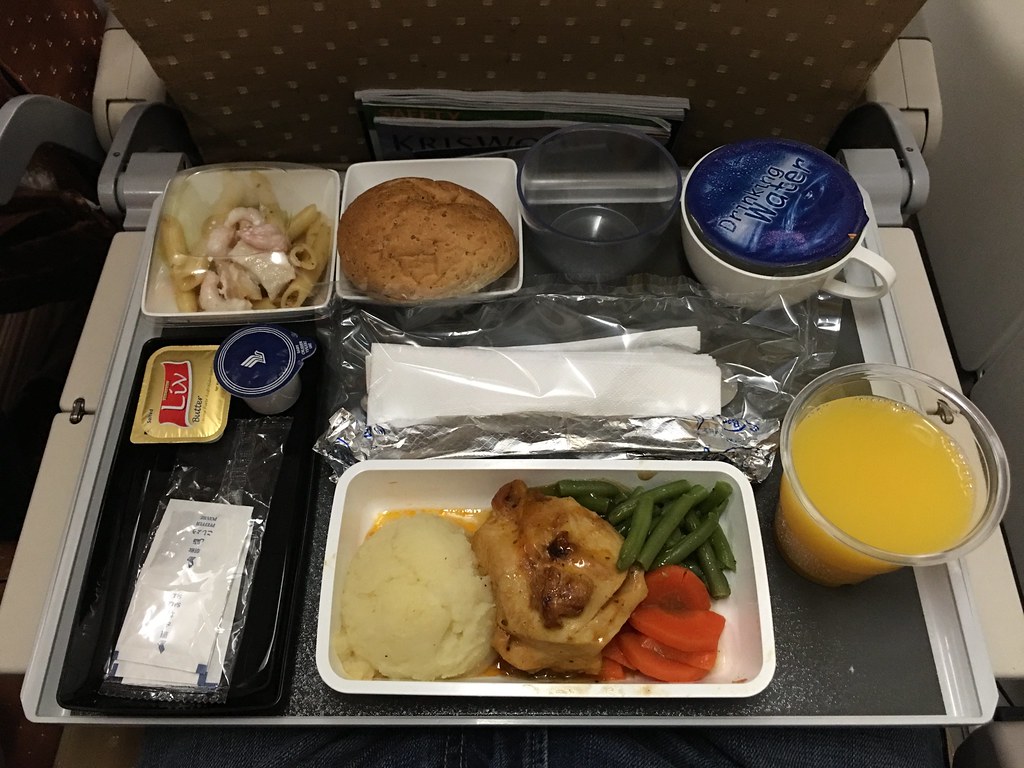 Singapore Airlines Cuisine - most comfortable airlines