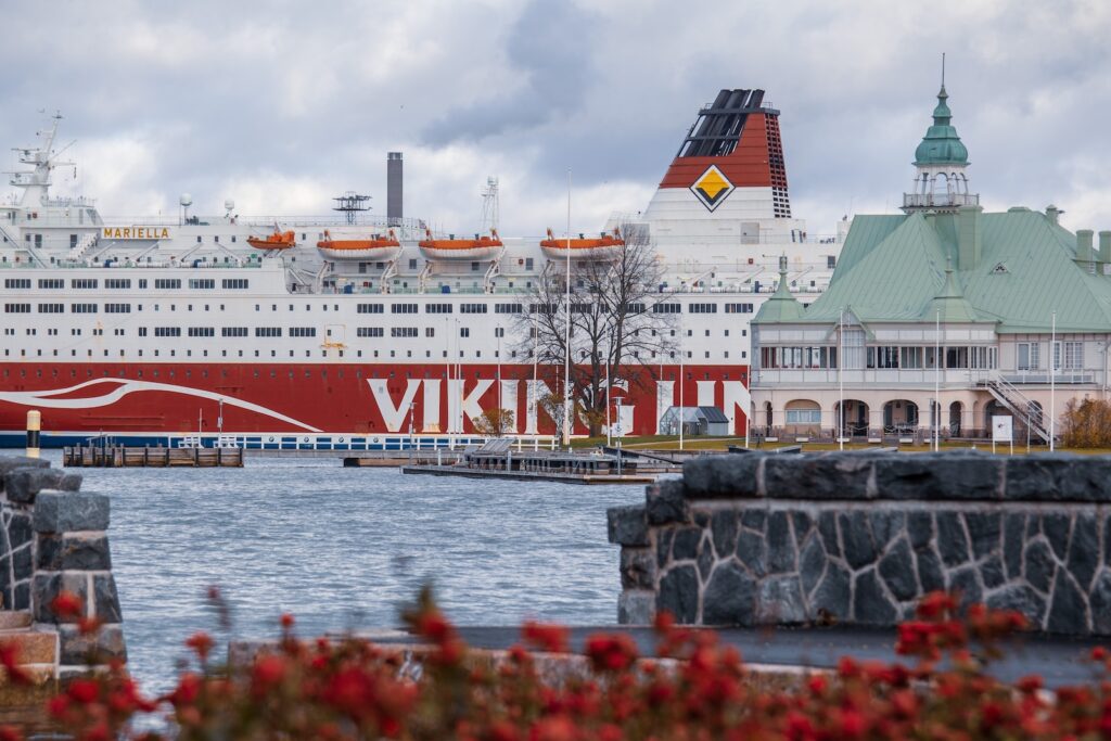 Crew ship in Finland