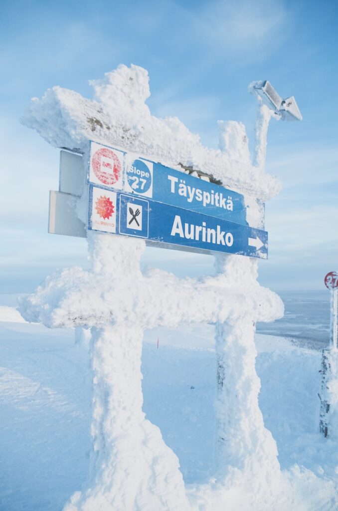 Finland ski sign