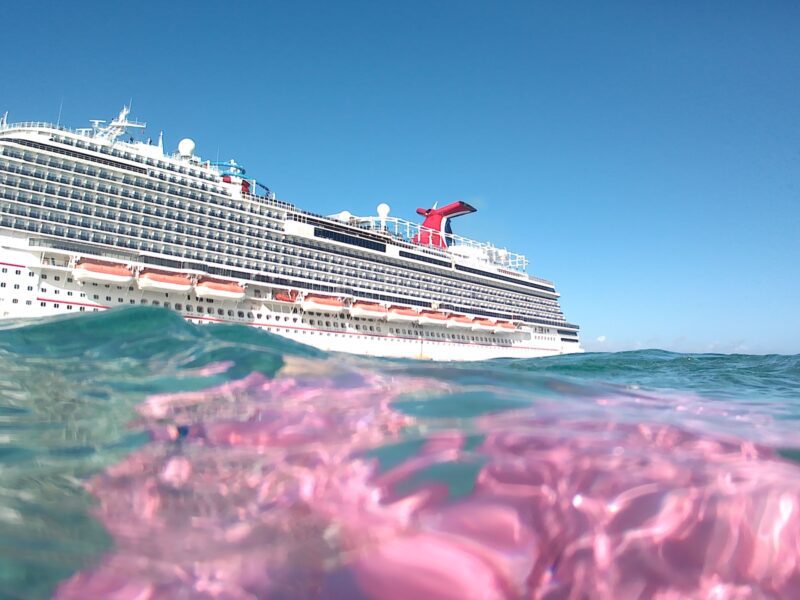 cruise ship during daytime