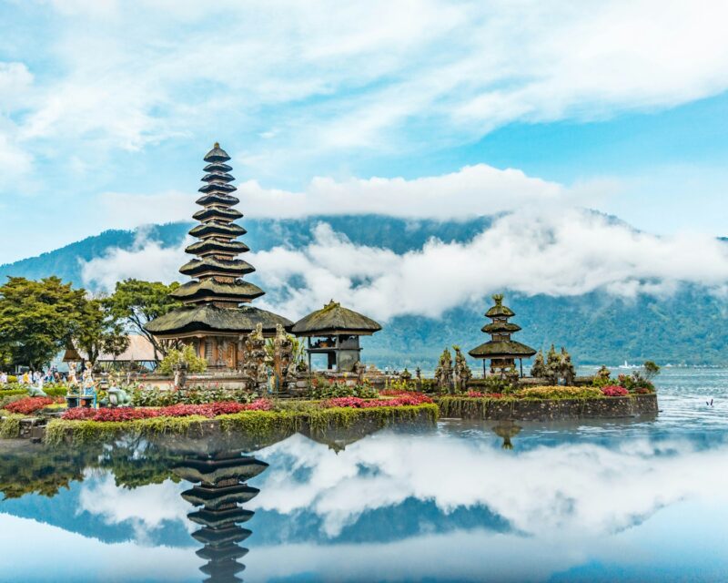 Travel guide to Bali temple